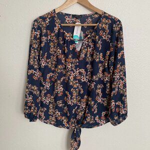 West Kei | NWT Flower, Long Sleeve, Front Tie Blouse, size S